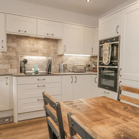 Semesterbostad Oak *